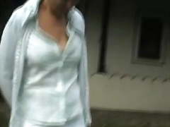 UK Sara, a country house garden