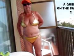 A QUEEN ON THE BALCONY 2.