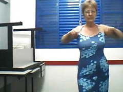 Granny dance e strip