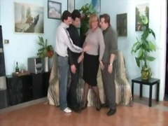 Italian Mature - 3 man gang bang
