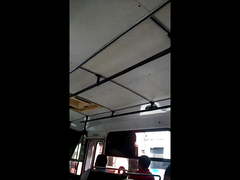 METIENDOLE LOS DEDOS CULO CASADA JOVEN BUS 3 FIN